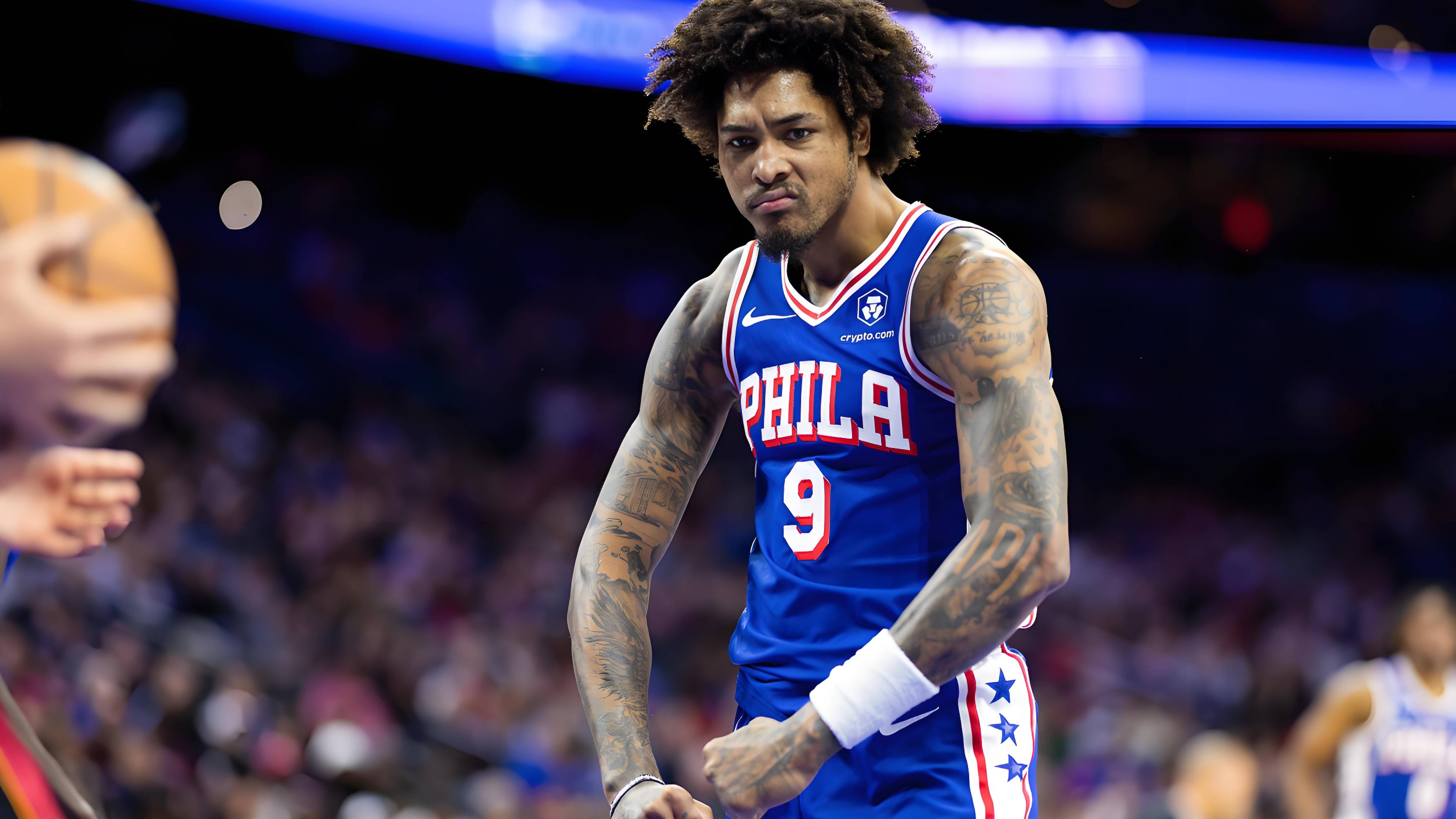 转会期CBA季后赛焦点战;俄克拉荷马雷霆迎来里程碑;气氛紧张;训练强度明显提升的简单介绍-开云电竞