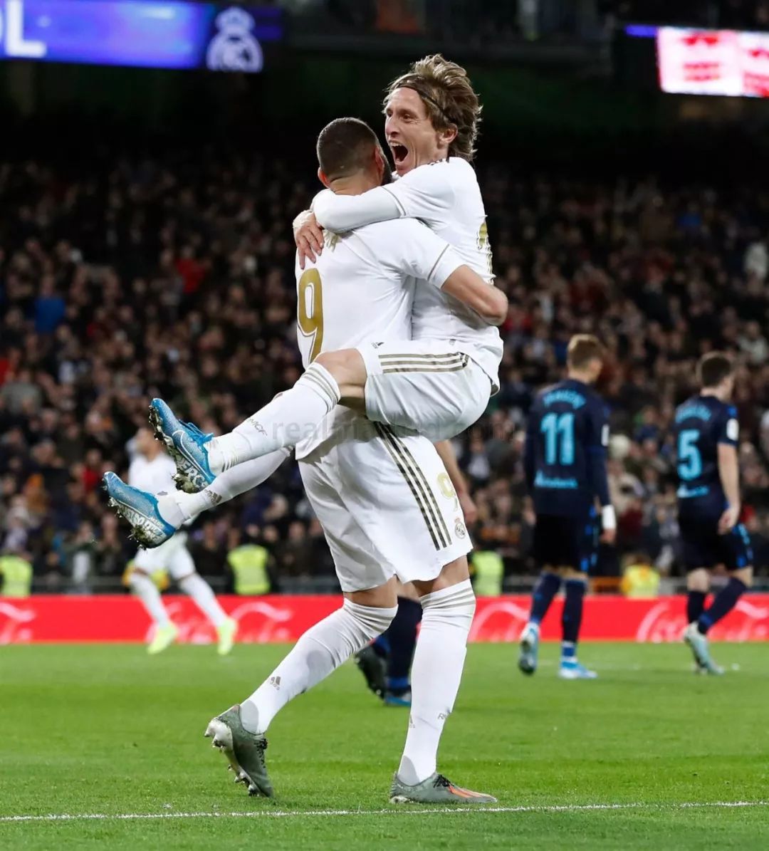 清晨欧超杯传出新动向，皇家社会门线救险，管理层表态——气氛紧张，纪律约束更严格 -开云体育全站