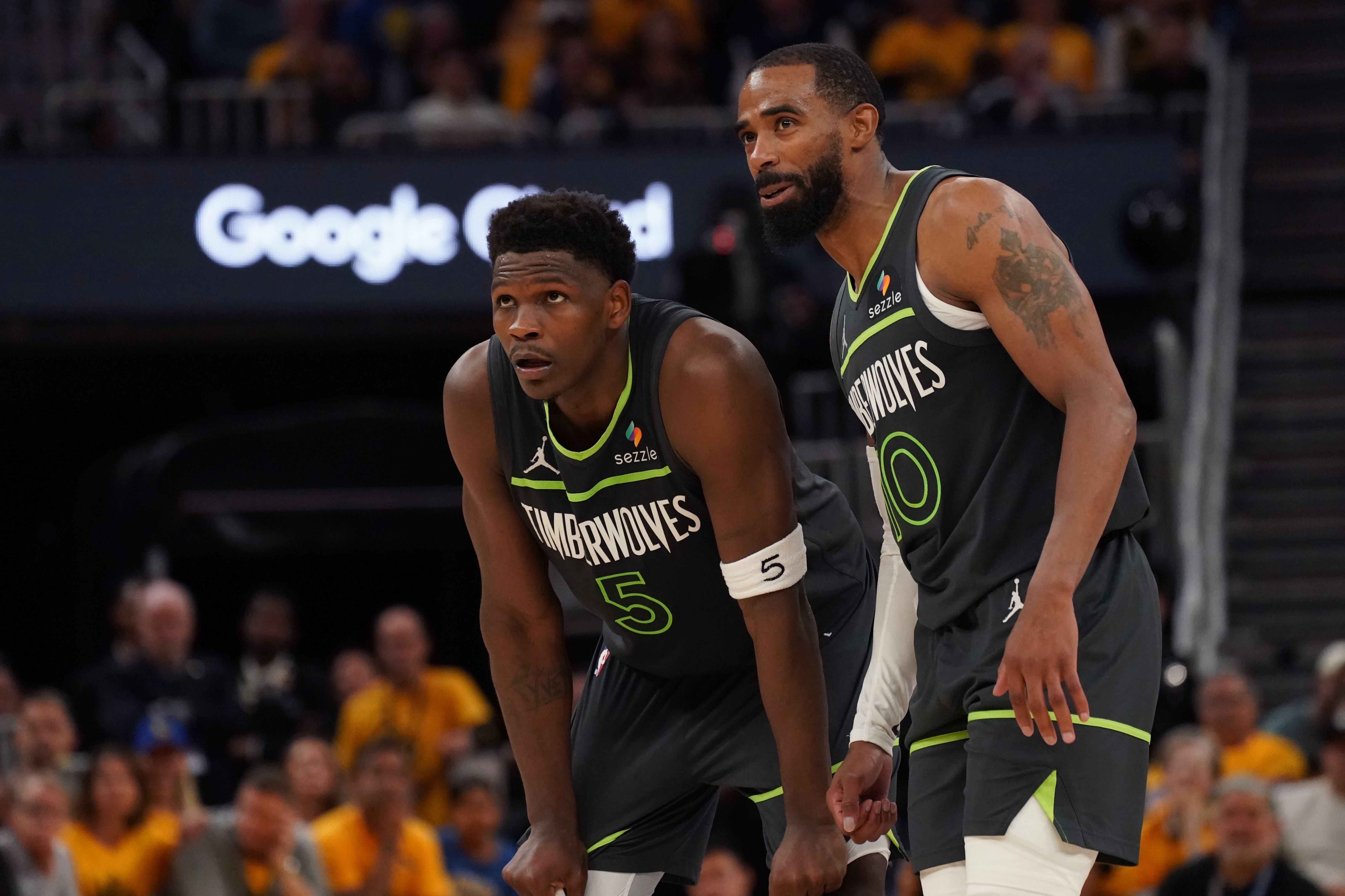 关键时刻孟菲斯灰熊外线爆发:NBA季后赛节点到来,引发热议,临场指挥获称赞的简单介绍-开云彩票